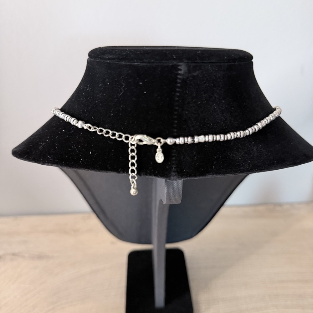 Silver Tone‎ Beaded Pendant Necklace Minimalist Y2K Indie Clean Girl Style Charm - Picture 4 of 7